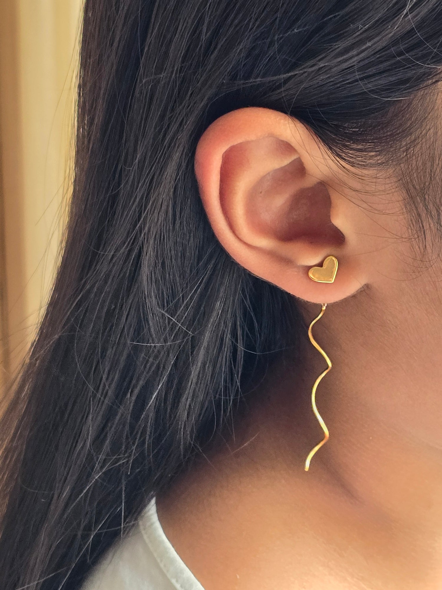 Gold Heart Curly Sui Dhaaga Earrings