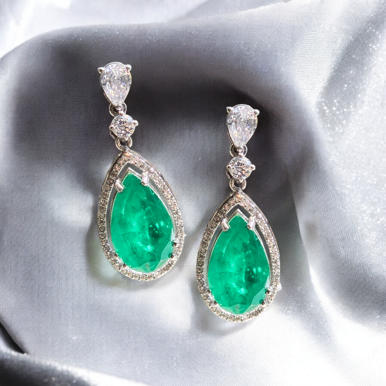 Royal Emerald Earrings